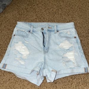 mom short, stretch , size 4 american eagle jean shorts